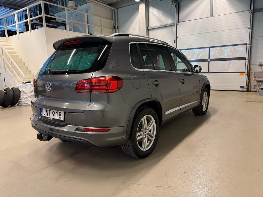 Bild 3 av Volkswagen Tiguan TDI 177 4M R-Line Aut / Nav / Webasto / Drag