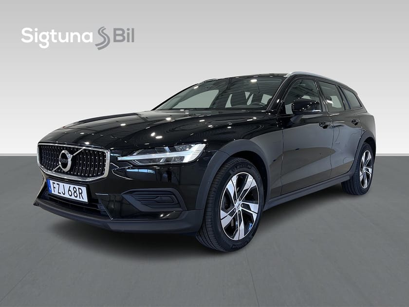 Bild 1 av Volvo V60 Cross Country B4 AWD 197hk / Drag / Värmare / Backkamera / Moms
