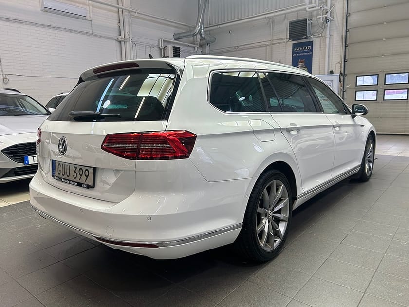 Bild 4 av Volkswagen Passat Sportscombi 2.0 TDI DPF SCR BMT 4Motion GT Drag/Navi