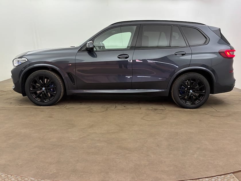 Bild 3 av BMW X5 M50i 530hk Pano | 360° | H/K | Navi | Drag | Laser