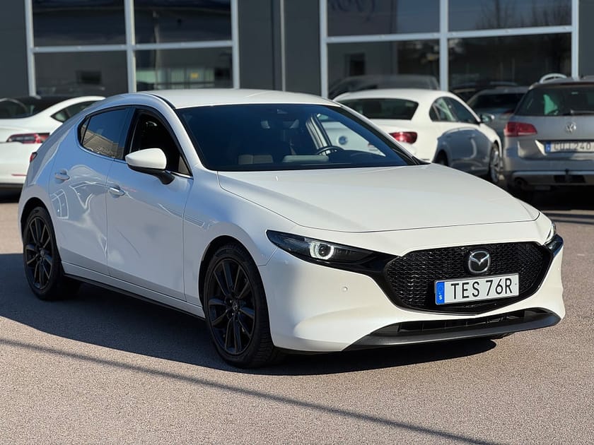 Bild 4 av Mazda 3 Hatchback 2.0 SKYACTIV-X Kamera Navigation Bose