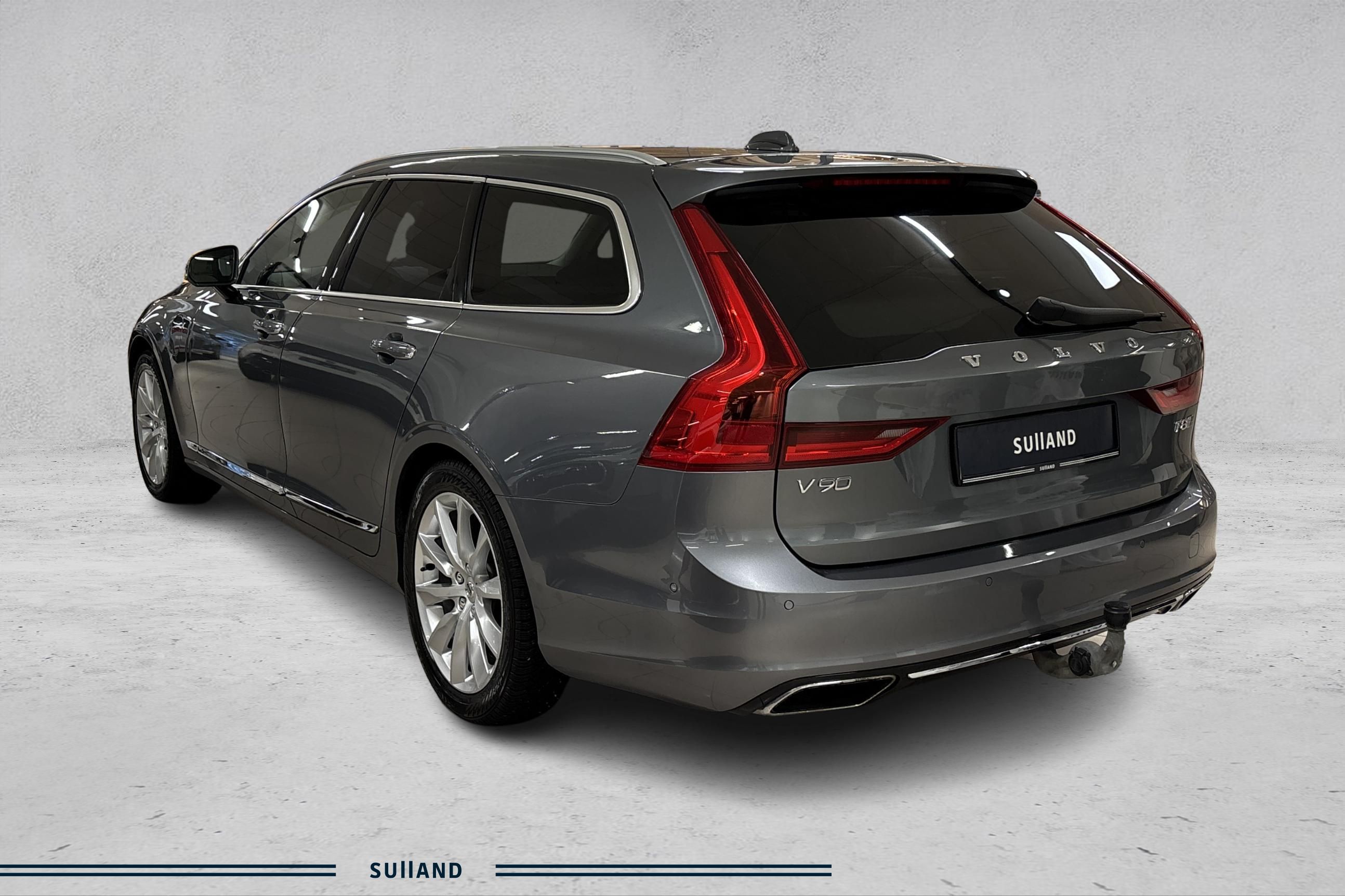 Thumnail bilde 2 av Volvo V90