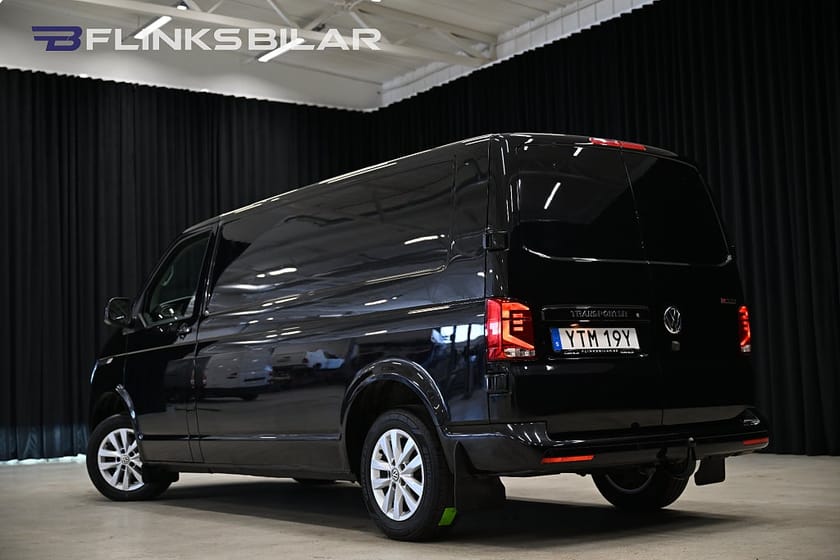 Bild 4 av Volkswagen Transporter 4Motion DSG 150HK L2|Nedlackad|LED|Drag|Värmare|Leasbar
