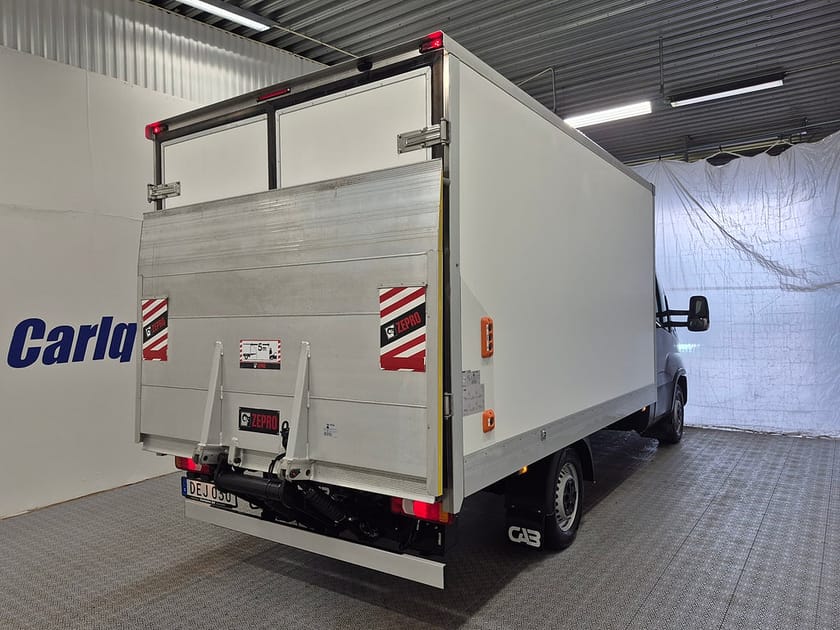 Bild 4 av Iveco Daily 35-140 Chassi Cab Kylbil med Påbyggt Skåp o Dörrar Nattkyla 2.3 JTD 136HK A