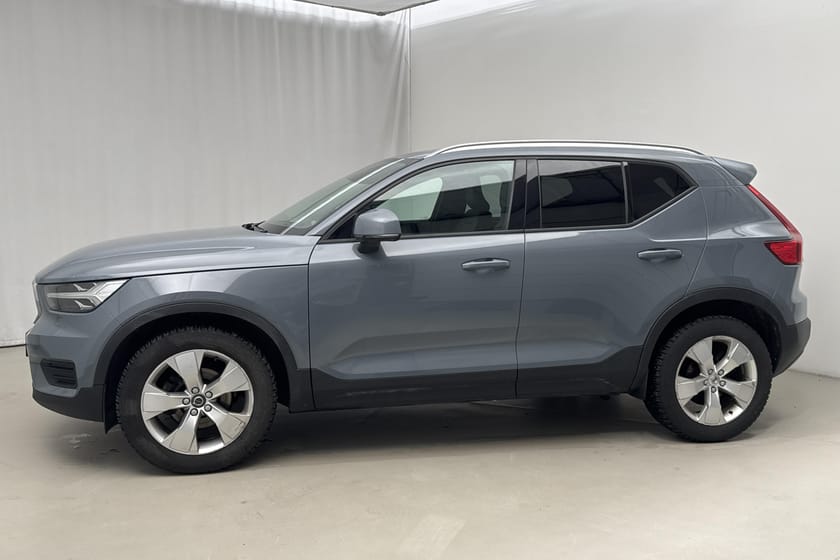 Bild 2 av Volvo XC40 D3 2WD (150hk) Momentum Läder GPS  Drag