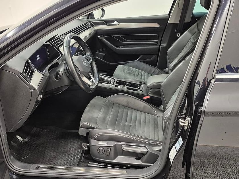 Bild 2 av Volkswagen Passat Sportscombi 4MOTION TDI 200HK 4x4 R-Line