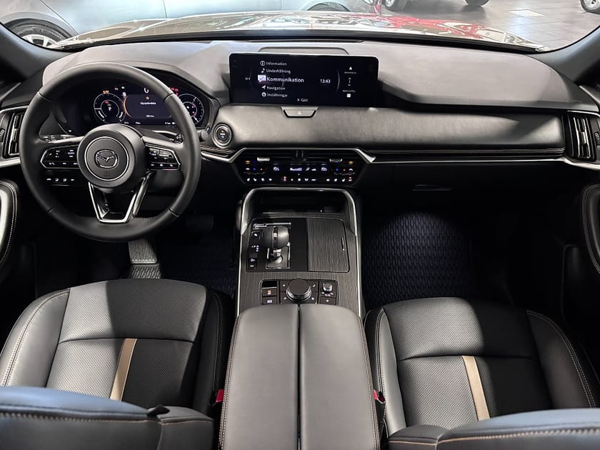 Bild 5 av Mazda CX-60 PHEV 327hk Homura, Conv & Sound, Akustikrutor fram 2026