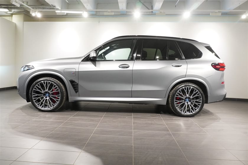 Bild 4 av BMW X5 xDrive50e M Sport Pro Innovation Drag Softclose DAP 22