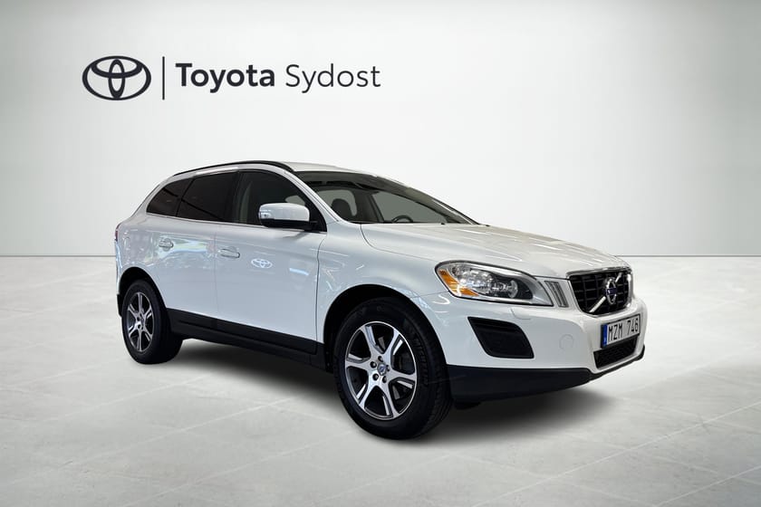 Bild 1 av Volvo XC60 Momentum Skinnklädsel Drag