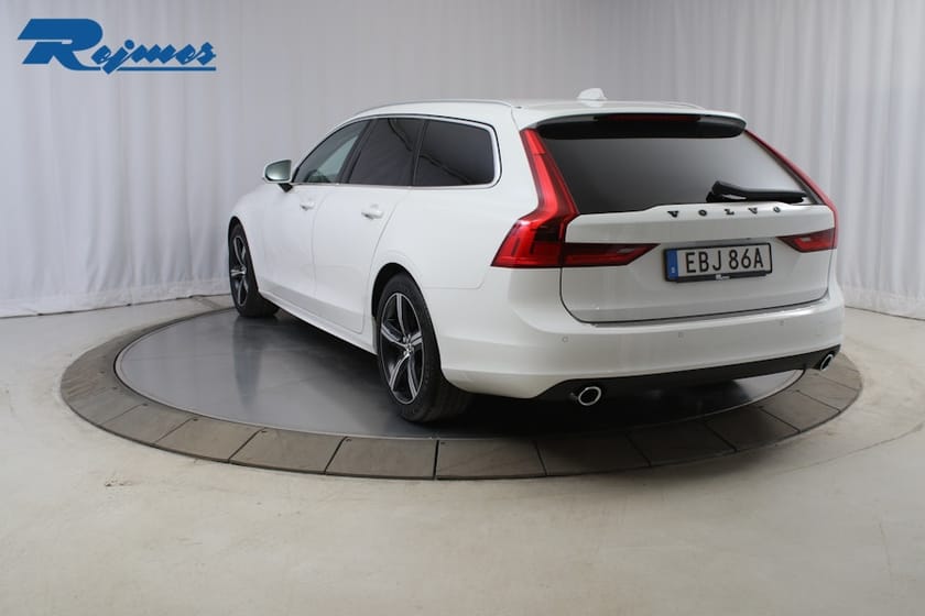 Bild 2 av Volvo V90 D4 Momentum Advanced SE II