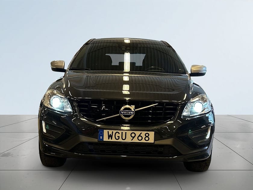 Bild 2 av Volvo XC60 D4 AWD R-Design Kamera/Pano/P-Värm/Ad. fart./Full serv.