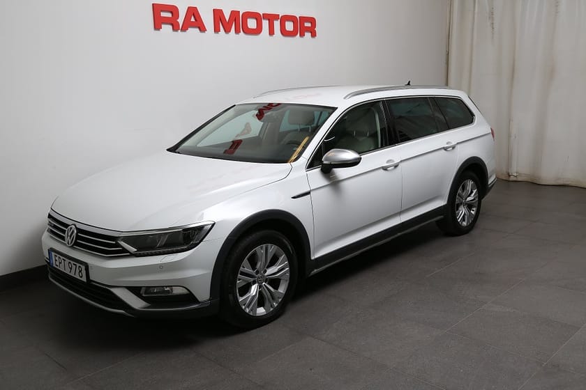 Bild 1 av Volkswagen Passat Alltrack 2,0 TDI 190hk 4M Executive DSG Navi Skinn Värmare Drag