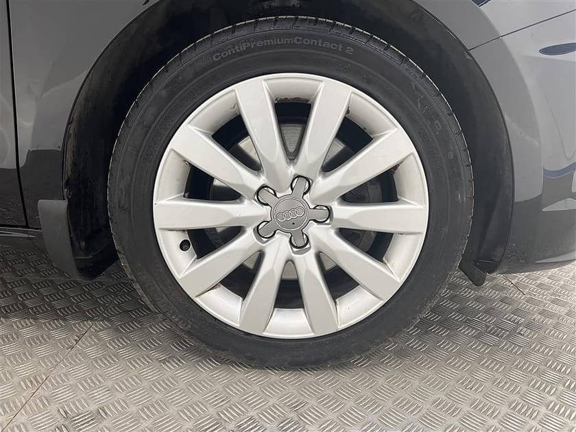 Bild 5 av Audi A1 Sportback 1.4 TFSI 125hk Proline 0.51L/Mil