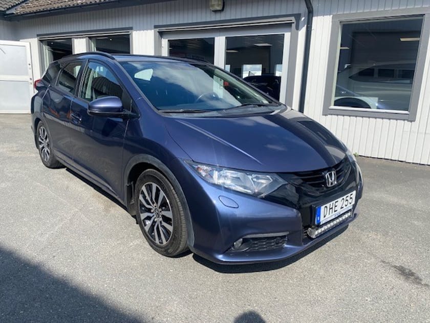Bild 1 av Honda Civic Tourer – Sport, drag, m-värm