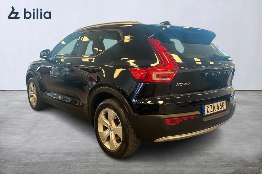 Bild 2 av Volvo XC40 B4 AWD Bensin Momentum Advanced Edt