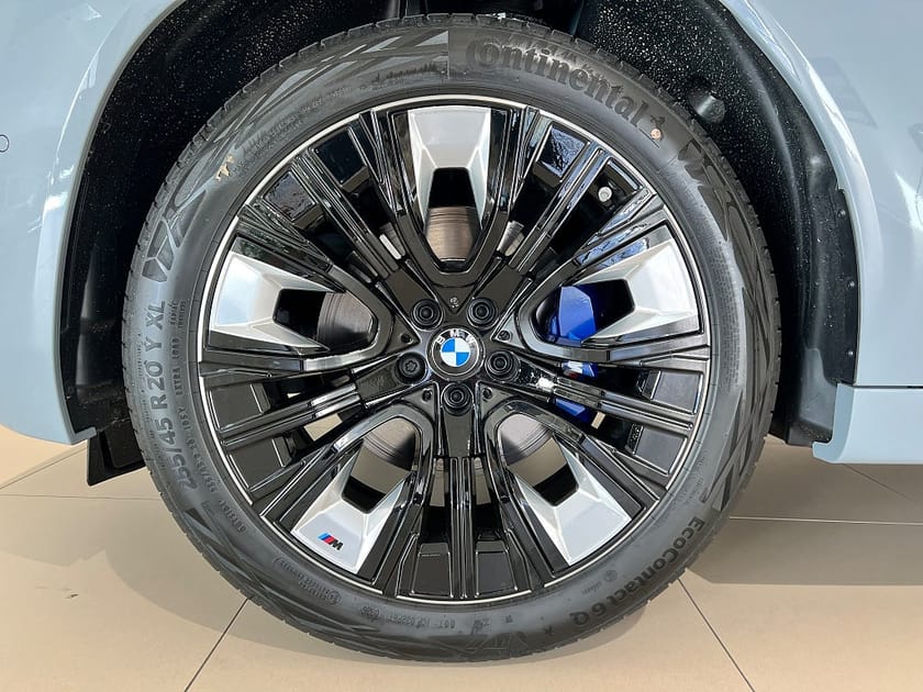 Bild 3 av BMW X3 30e xDrive 30e, M-Sport, Drag