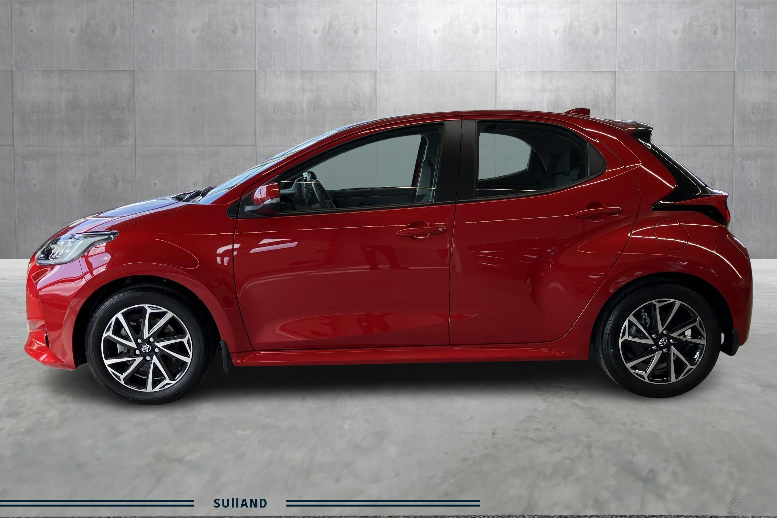 Thumnail bilde 1 av Toyota Yaris Hybrid