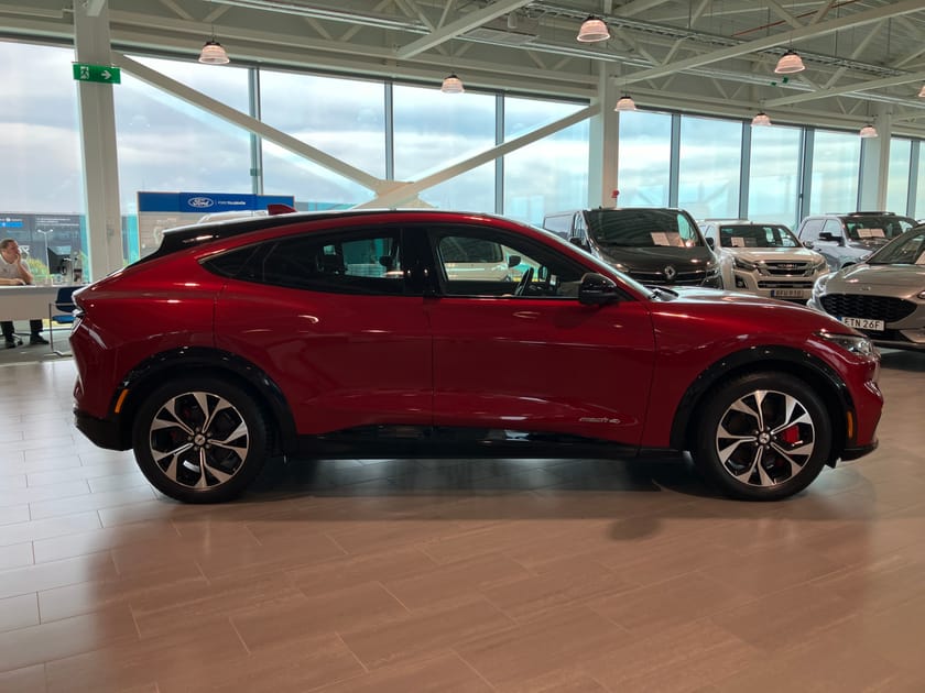 Bild 4 av Ford Mustang Mach-E Standard Range AWD ST-RANGE AUT Std. Teknikpkt / 360° / B&O