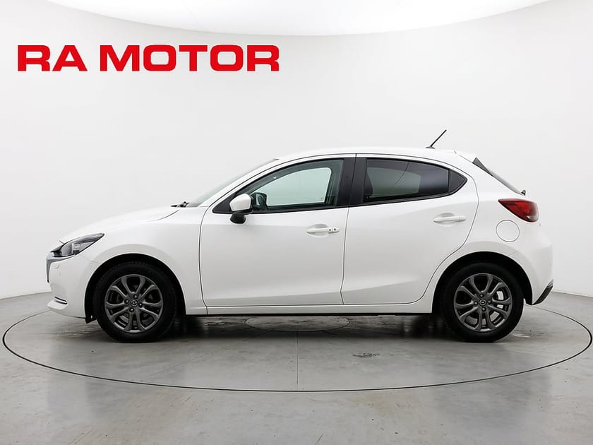 Bild 4 av Mazda 2 1.5 SKYACTIV-G 90hk Core Motorvärmare Farthållare