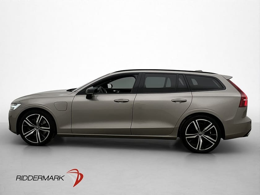Bild 4 av Volvo V60 Recharge AWD T6 350hk R-Design 360° Drag HuD Navi
