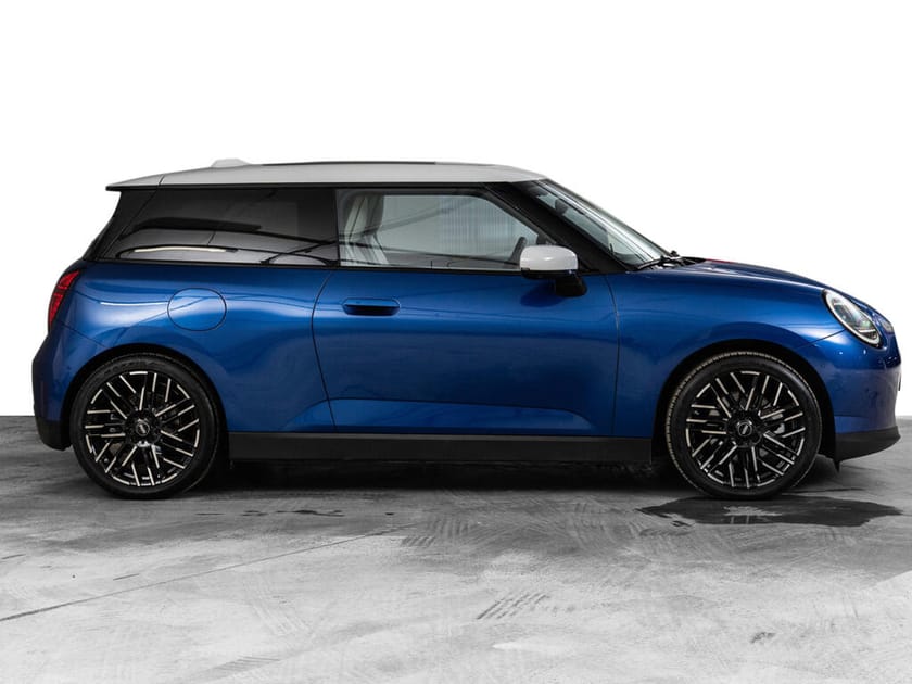 Bilde 4 av MINI Cooper SE Favoured Trim Package XL + V-hjul