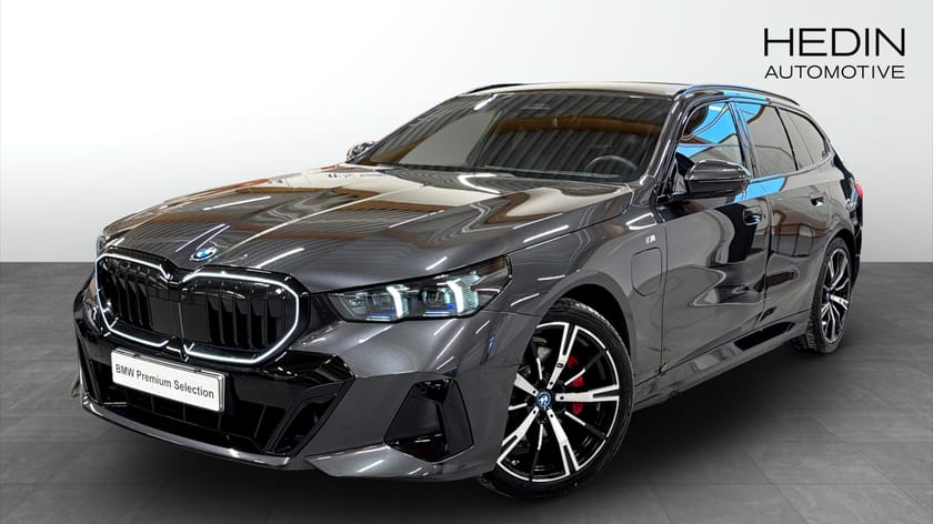 Bild 1 av BMW 530e xDrive Touring M Sport Pro Innovation Rattvärme Drag H/K HUD