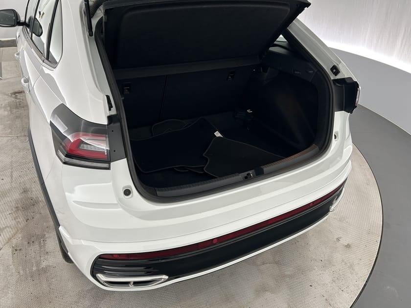 Bild 5 av Volkswagen Taigo TSI 110 DSG R-Line *LED/Carplay*