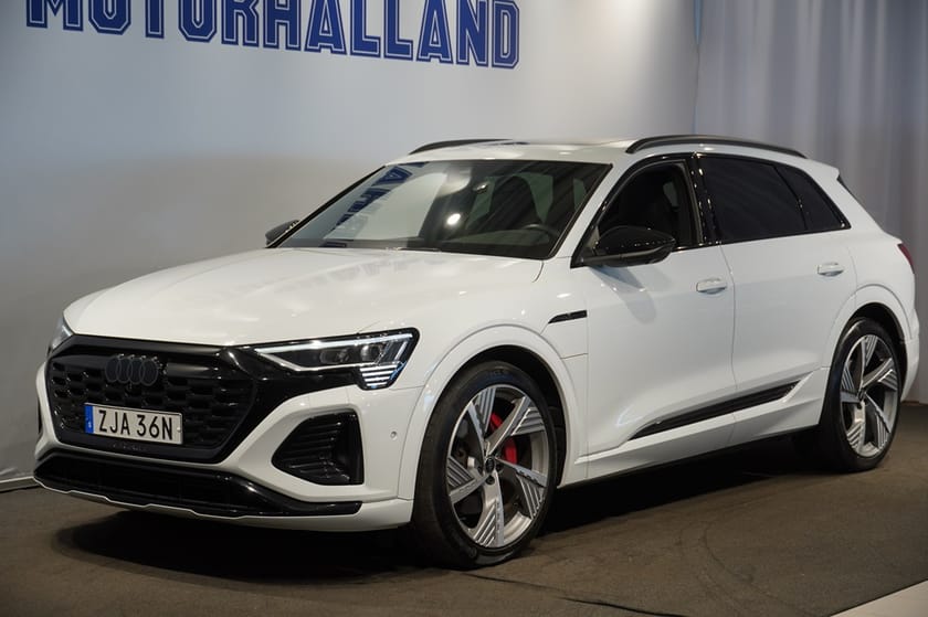 Bild 2 av Audi Q8 55 e-tron quattro 408hk S-Line Matrix 360* Drag Selection