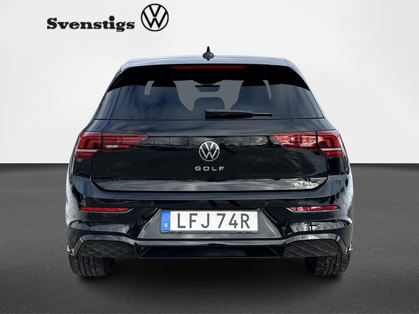 Bild 4 av Volkswagen Golf R-Line Edition 150 hk eTSI Keyless 18 tum