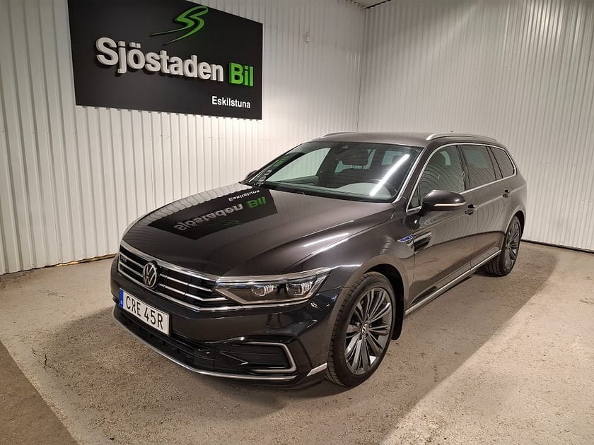 Bild 1 av Volkswagen Passat Sportscombi GTE SC 1.4 TSI Exe Bus,IQ-Lights,Drag,Navi,Cockpit