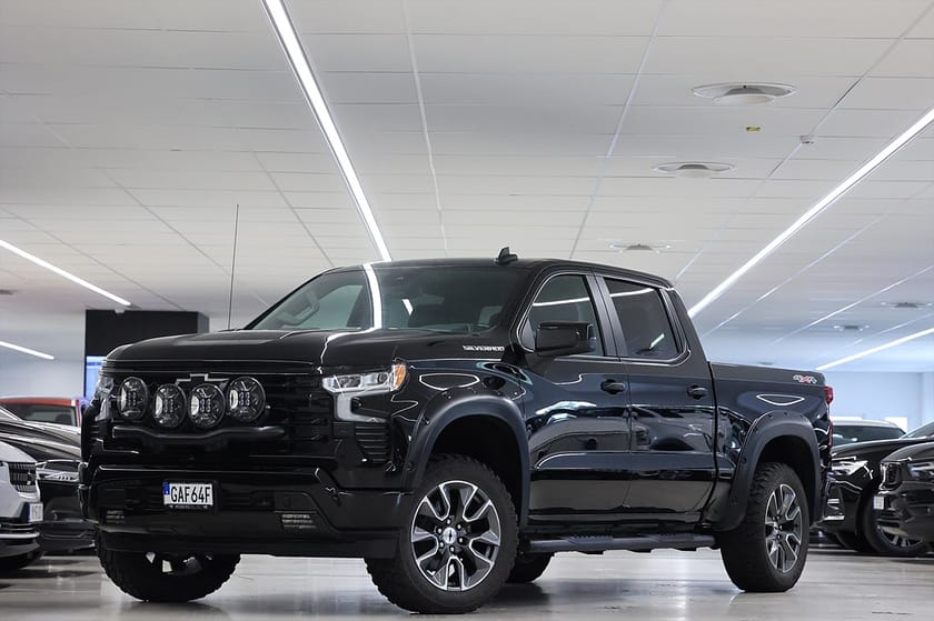 Bild 3 av Chevrolet Silverado 1500 Crew Cab RST 5.3L V8 6-Sits Höjd Breddad 1878kr Årsskatt