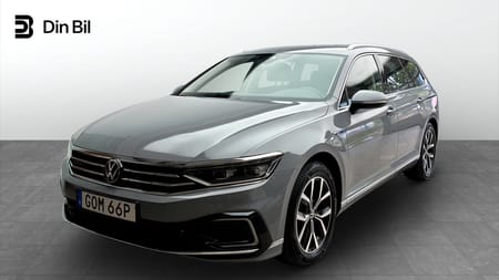 Volkswagen Passat Sportscombi GTE Executive/Drag/Värmare/LED-Matrix