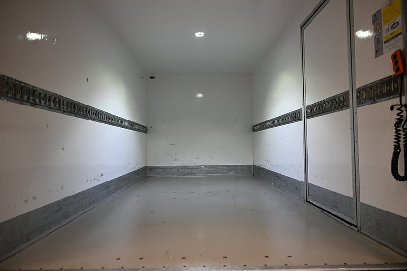 Bild 5 av Iveco Daily 35-140 Chassi Cab 136HK Automat|Volymskåp|Bg-lyft|Sidodörr|Backkamera