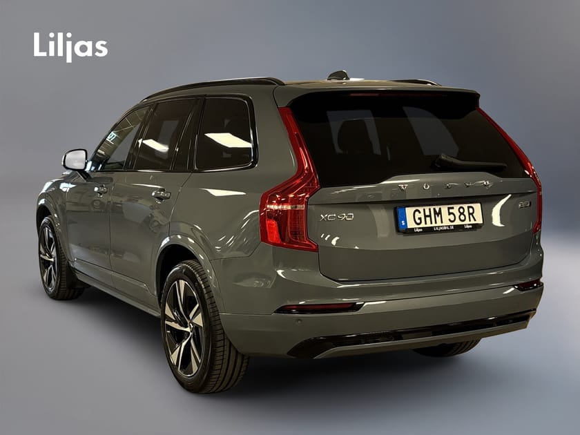 Bild 4 av Volvo XC90 7 Säten B5 AWD Diesel Plus Dark//Harman Kardon//Dragkrok//