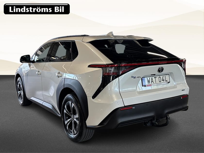 Bild 4 av Toyota bZ4X 71.4 kWh AWD Executive Dragkrok Vinterhjul