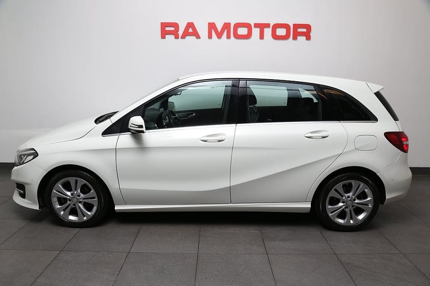 Bild 5 av Mercedes-Benz B 180 d 7G-DCT Urban