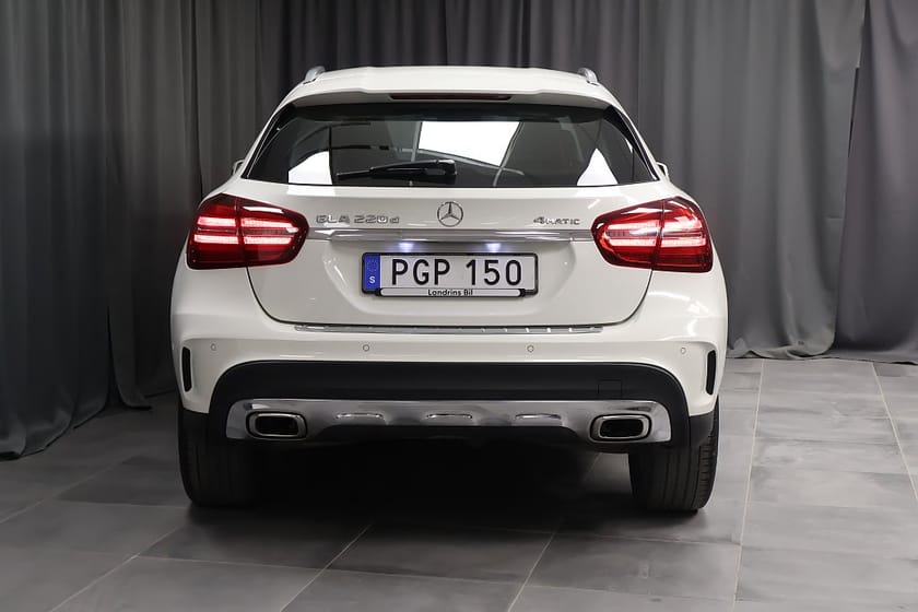 Bild 4 av Mercedes-Benz GLA 220 d 4MATIC AMG Line Värmare Drag LED
