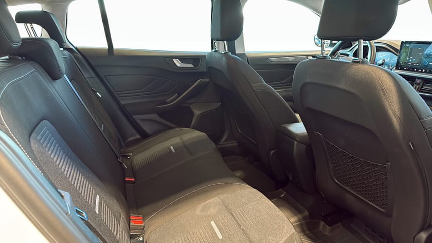 Bild 5 av Ford Focus Active Kombi 1.0 EcoBoost E85 Powershift 125hk Carplay Rattvärme