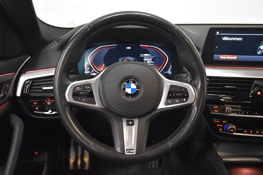 Bild 2 av BMW 520d xDrive Touring M Sport Cockpit Hifi P-värm Drag