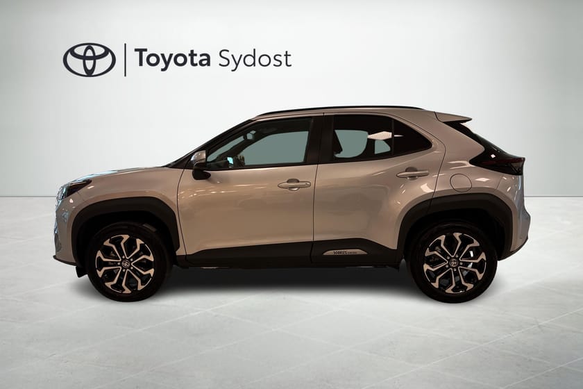 Bild 3 av Toyota Yaris Cross Hybrid 115 Active Plus Säkerhetspaket Automat Rattvärme Backkamera Adaptiv farthållare