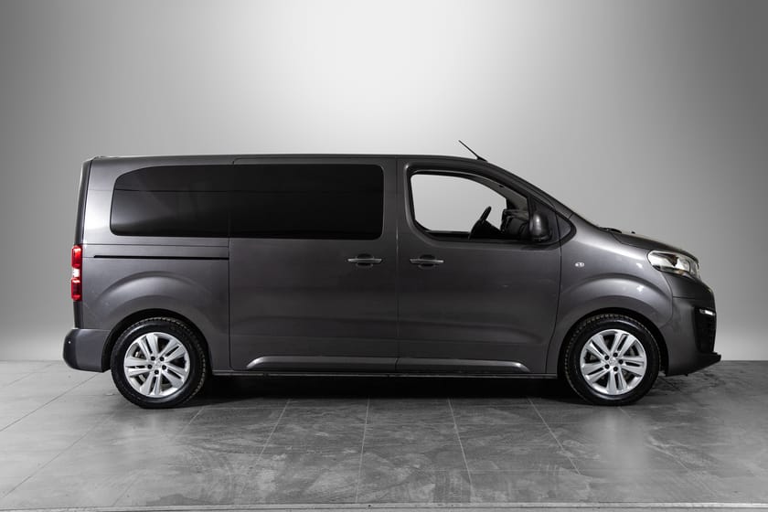 Bilde 5 av Peugeot e-Traveller 75 kWh | 8 S | Krok | El-skinn m/massasje | Finans