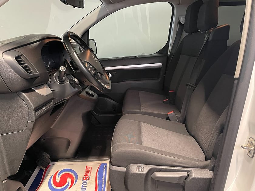 Bild 5 av Citroën Spacetourer 2.0 BlueHDi 145 hk, 9 sits, tonade rutor, apple carplay