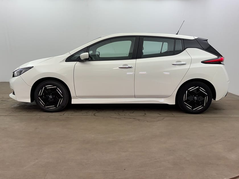 Bild 3 av Nissan Leaf 40kWh N-Connecta 150hk Navi 360-kamera Carplay