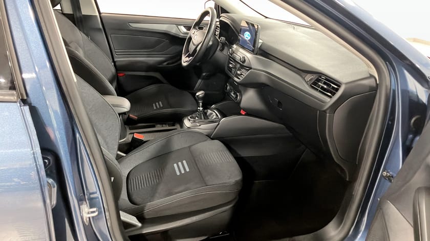 Bild 3 av Ford Focus Active 5d 1.0 EcoBoost E85 125hk Manuell