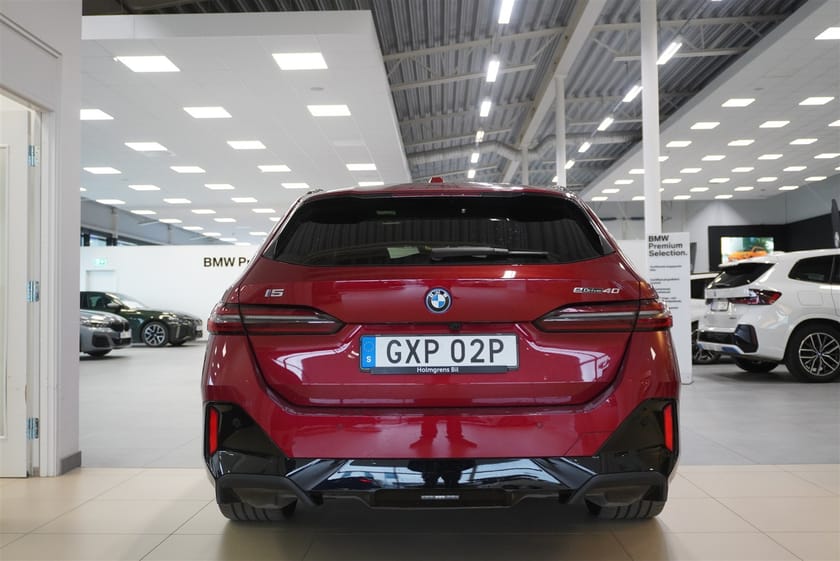 Bild 3 av BMW i5 eDrive40 Touring M Sport Pro Pano H K HUD SE Spec
