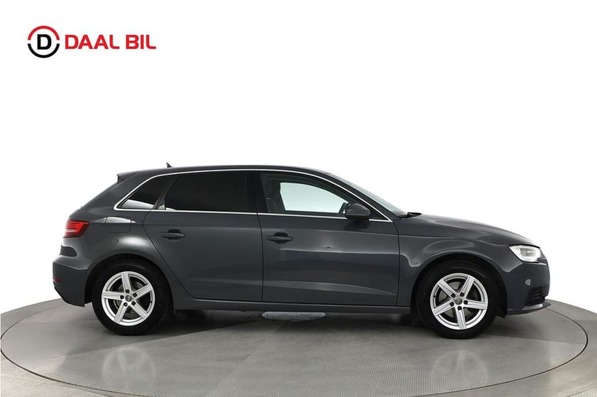 Bild 5 av Audi A3 Sportback SB 1.4 TFSI 150HK ATTRACTION P-SENS FARTHÅLLARE BT