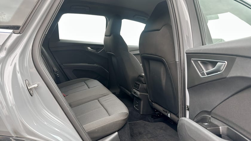 Bild 5 av Audi Q4 40 e-tron COMFORT / DRAG / NAVI