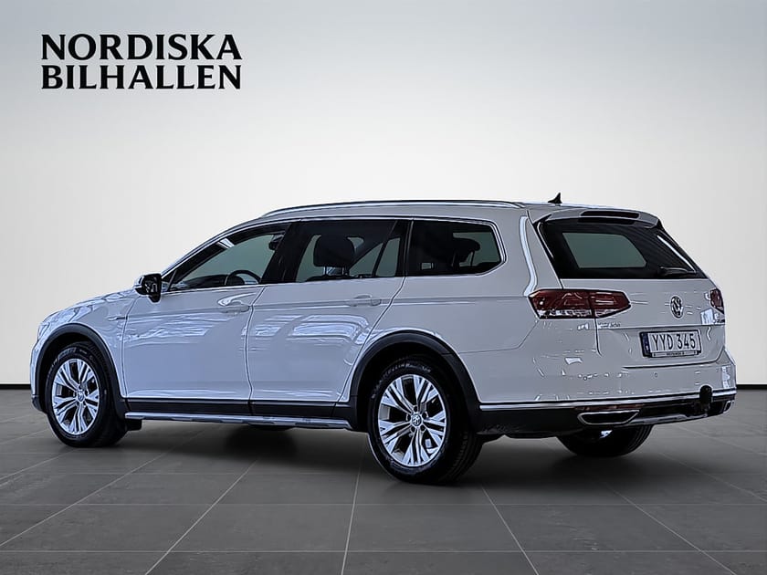Bild 5 av Volkswagen Passat Alltrack 2.0 TDI DPF SCR 4Motion Cockpit Apple Car Värm