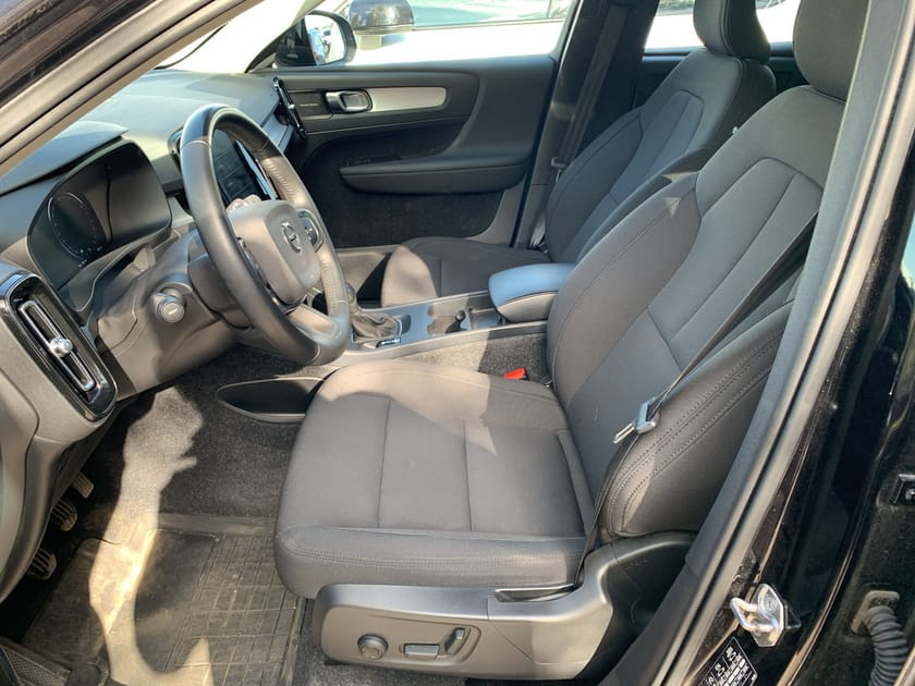 Bild 5 av Volvo XC40 T3 FWD Momentum//Kamera//Adaptiv Farthållare//