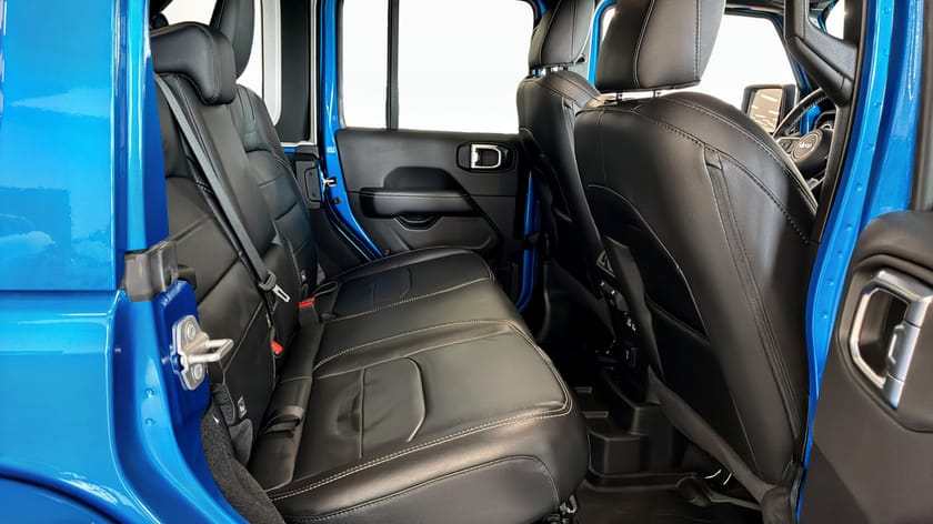Bild 5 av Jeep Wrangler Unlimited 4xe SAHARA PHEV 380HK / KAMERA / ALPINE /